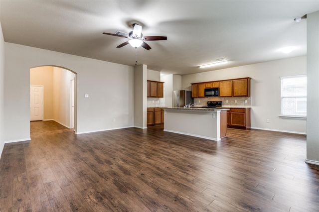 2903 Castlebend Drive, Seagoville, TX 75159