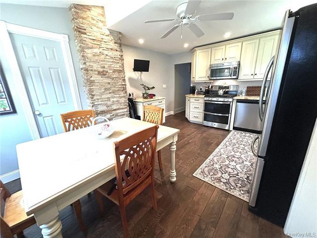 3172 Whitney Avenue, Brooklyn, NY 11229