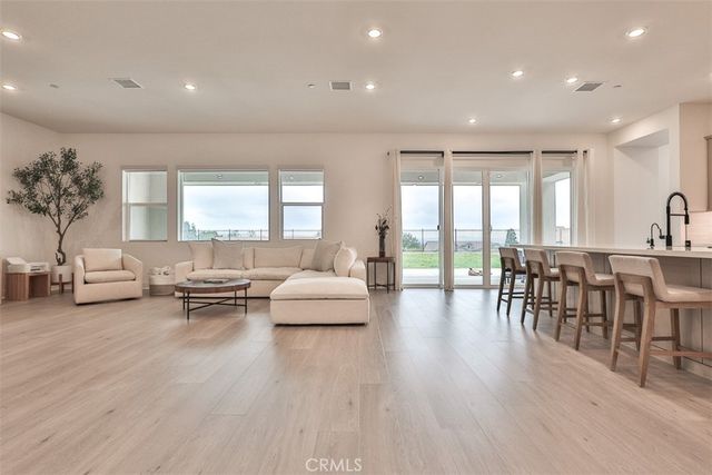 1112 W Empress, Glendora, CA 91741