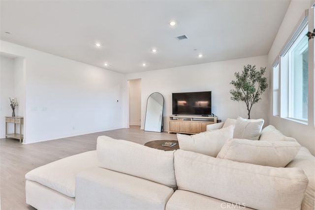 1112 W Empress, Glendora, CA 91741