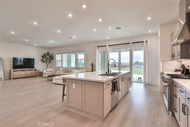 1112 W Empress, Glendora, CA 91741