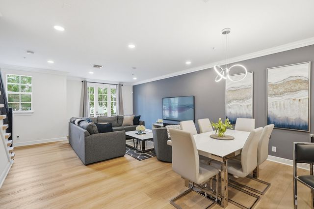 1050 E Heritage Club Circle, Delray Beach, FL 33483