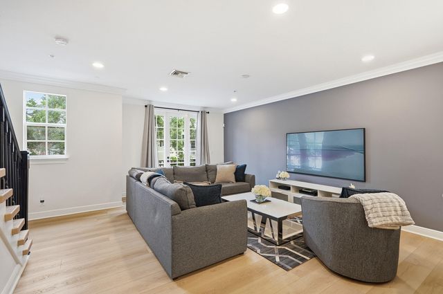 1050 E Heritage Club Circle, Delray Beach, FL 33483