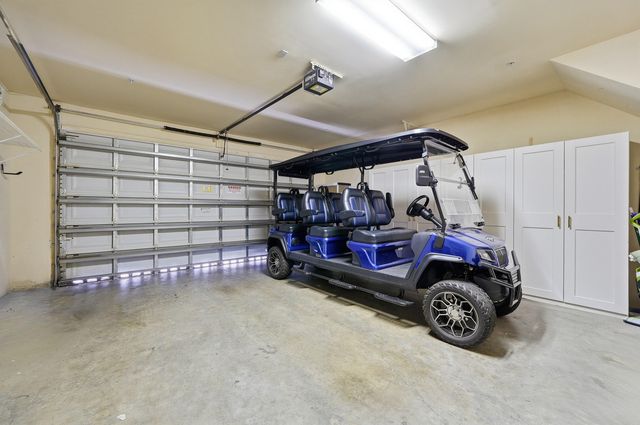 1050 E Heritage Club Circle, Delray Beach, FL 33483