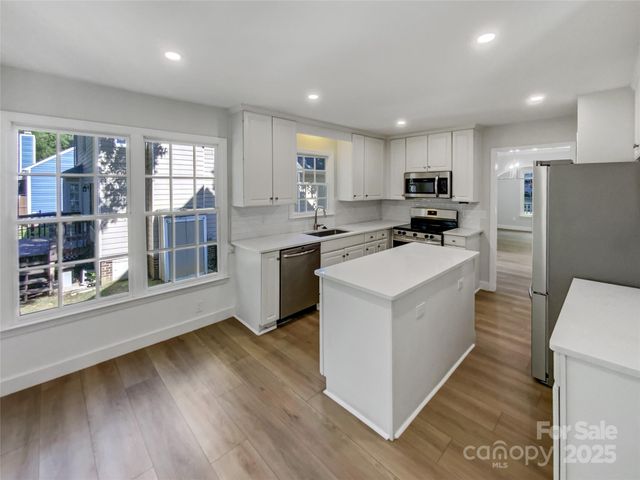 9643 Whitewood Trail, Charlotte, NC 28269