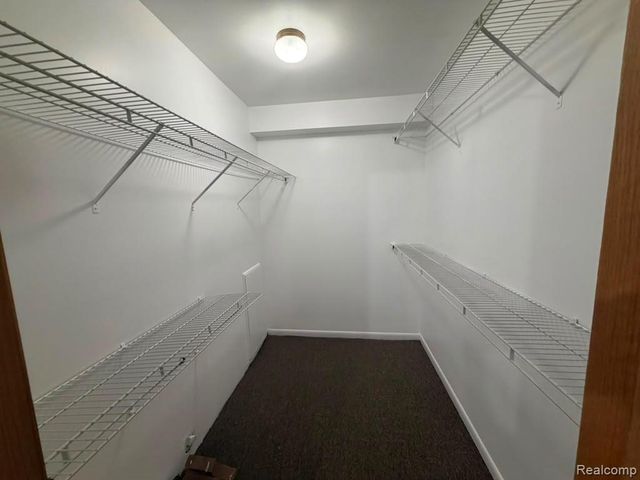 43284 Mound Road, Sterling Heights, MI 48314