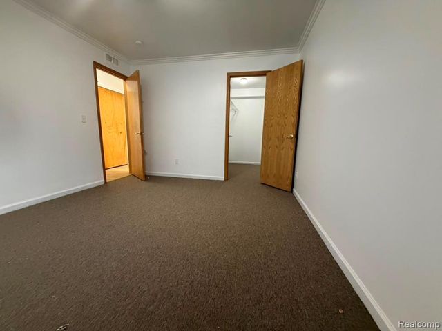 43284 Mound Road, Sterling Heights, MI 48314