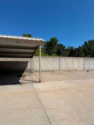 43284 Mound Road, Sterling Heights, MI 48314