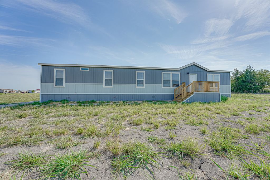 3060 Cochise Court, Ferris, TX 75125