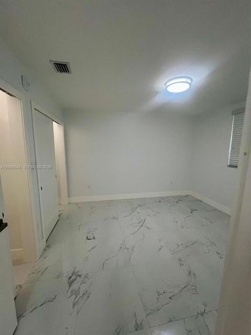 1860 NW 19th Street 102, Miami, FL 33125