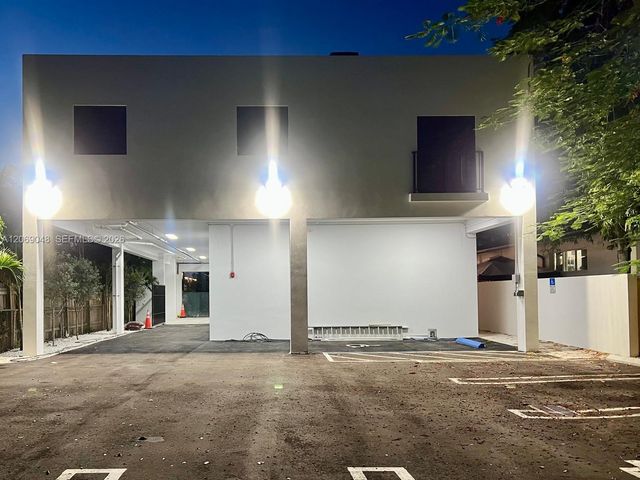 1860 NW 19th Street 102, Miami, FL 33125