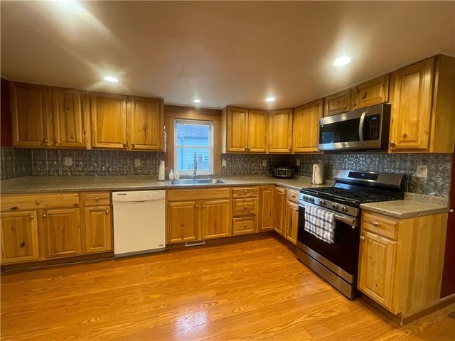 1842 East Lake Road, Spafford, NY 13152