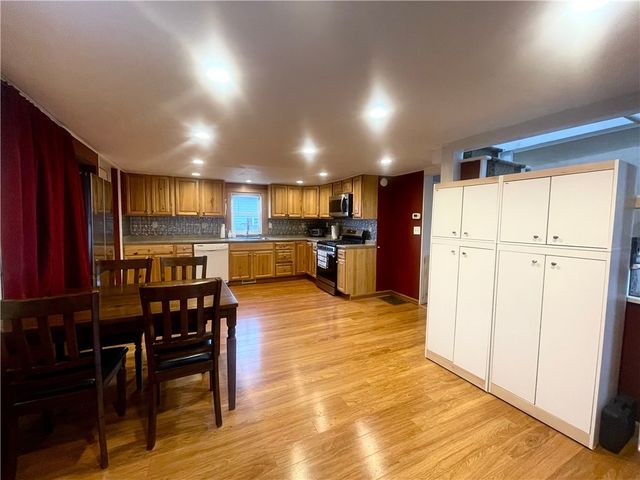 1842 East Lake Road, Spafford, NY 13152
