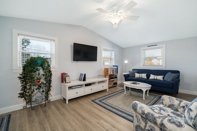 6 Cabo Dr Winter, Gloucester, MA 01930