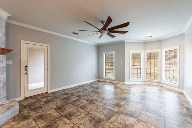 113 Summit Dr, Maumelle, AR 72113