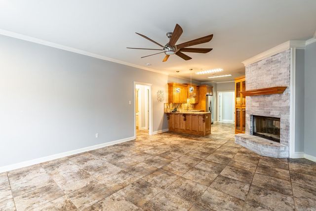 113 Summit Dr, Maumelle, AR 72113