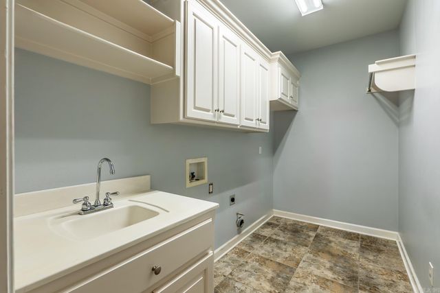 113 Summit Dr, Maumelle, AR 72113