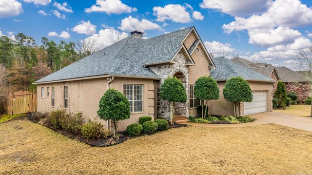 113 Summit Dr, Maumelle, AR 72113