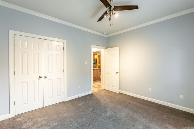 113 Summit Dr, Maumelle, AR 72113