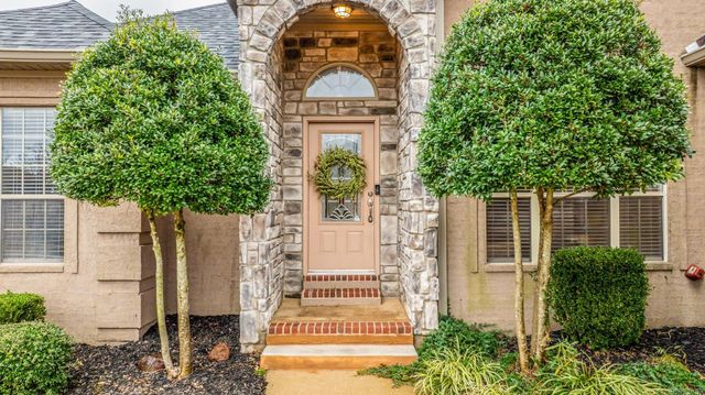 113 Summit Dr, Maumelle, AR 72113