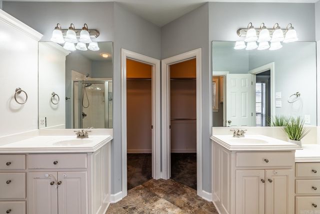 113 Summit Dr, Maumelle, AR 72113