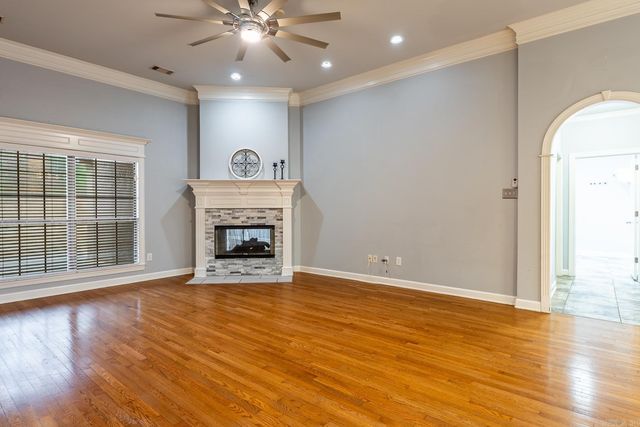 113 Summit Dr, Maumelle, AR 72113