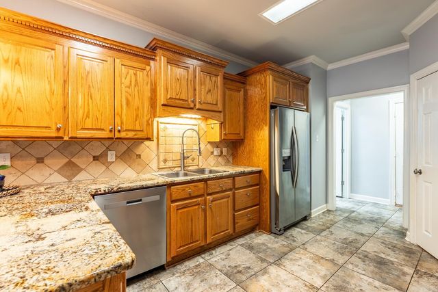 113 Summit Dr, Maumelle, AR 72113