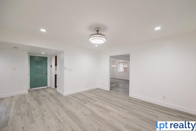 6920 Maita Cir, Sacramento, CA 95820