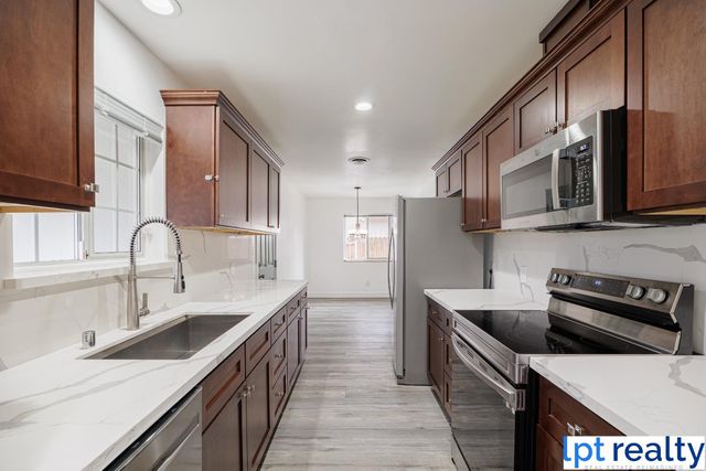 6920 Maita Cir, Sacramento, CA 95820