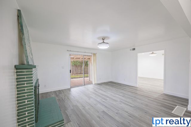 6920 Maita Cir, Sacramento, CA 95820