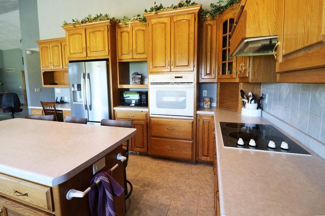 W1652 COUNTY RD J, De Pere, WI 54115