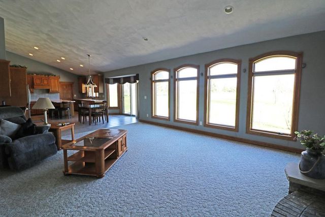 W1652 COUNTY RD J, De Pere, WI 54115
