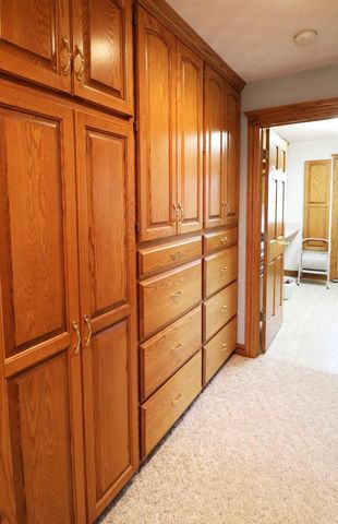 W1652 COUNTY RD J, De Pere, WI 54115