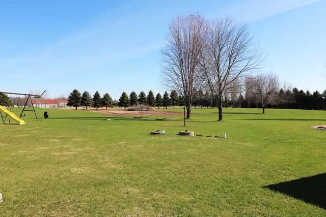 W1652 COUNTY RD J, De Pere, WI 54115