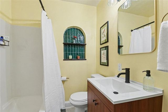2249 Mark Trail, Decatur, GA 30032