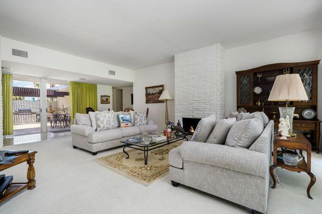 2515 E Jacaranda Road, Palm Springs, CA 92264