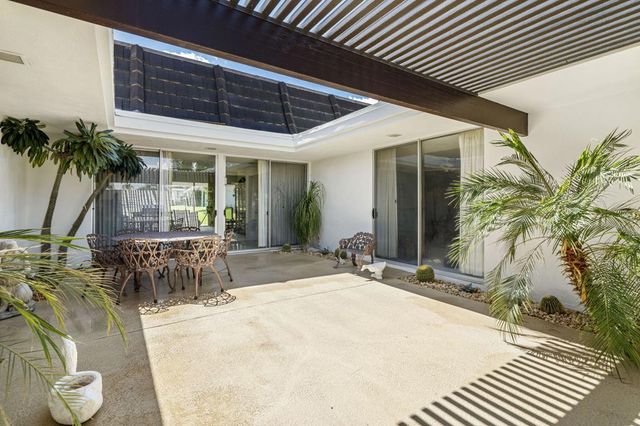 2515 E Jacaranda Road, Palm Springs, CA 92264