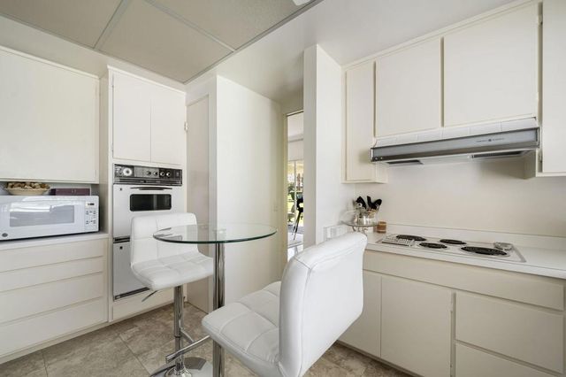 2515 E Jacaranda Road, Palm Springs, CA 92264