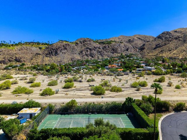2515 E Jacaranda Road, Palm Springs, CA 92264