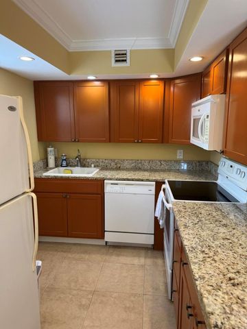 680 Saxony O, Delray Beach, FL 33446