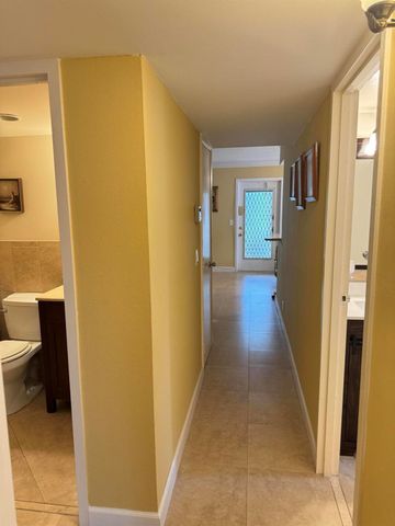 680 Saxony O, Delray Beach, FL 33446