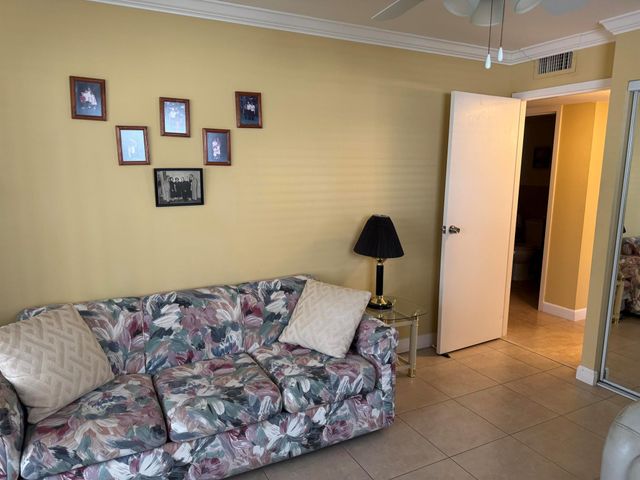 680 Saxony O, Delray Beach, FL 33446