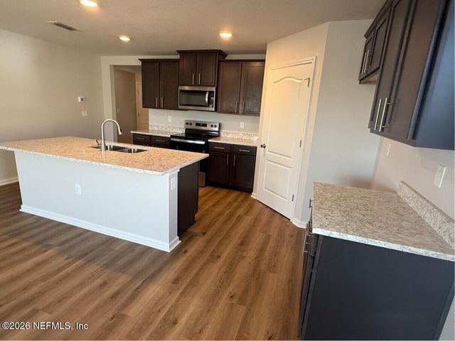 15620 SADDLED CHARGER Drive, Jacksonville, FL 32234