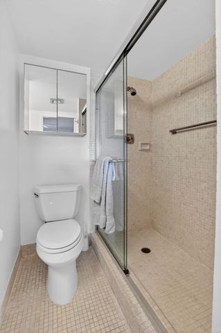 4008 Hythe A, Boca Raton, FL 33434