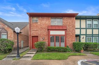 7700 Creekbend Drive 88, Houston, TX 77071