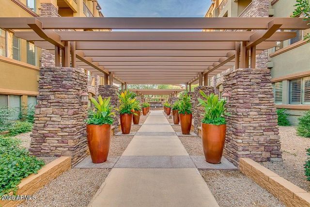 5450 E DEER VALLEY Drive 1209, Phoenix, AZ 85054