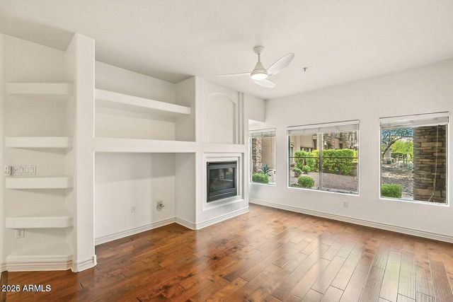 5450 E DEER VALLEY Drive 1209, Phoenix, AZ 85054