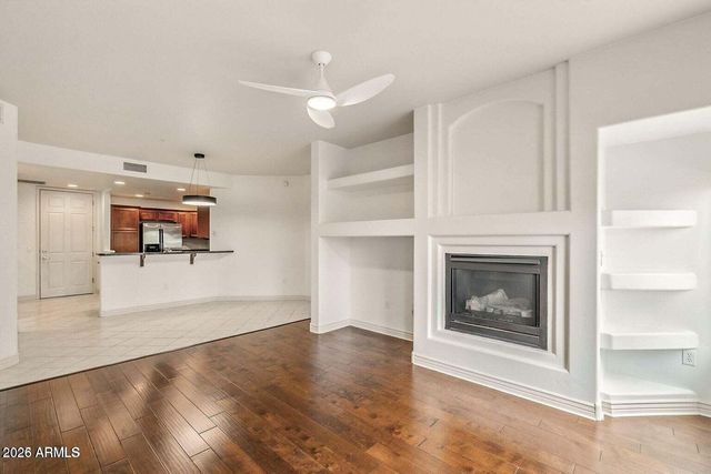 5450 E DEER VALLEY Drive 1209, Phoenix, AZ 85054