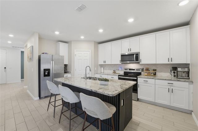 2424 WHITETAIL, Davenport, FL 33837