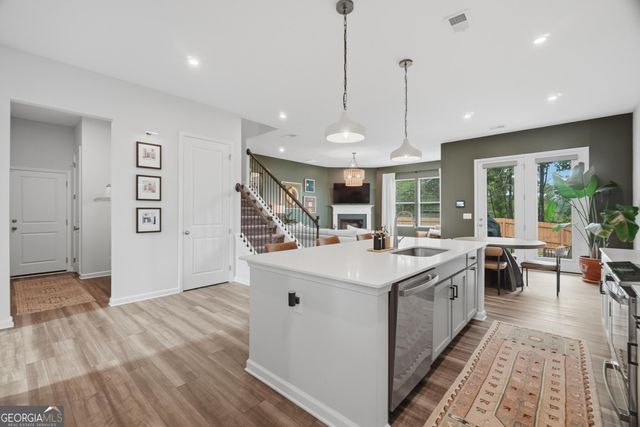 101 Kingsley Way SE, Acworth, GA 30102